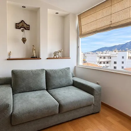Nini's Maison - Terrace Living Above * קלמאטה