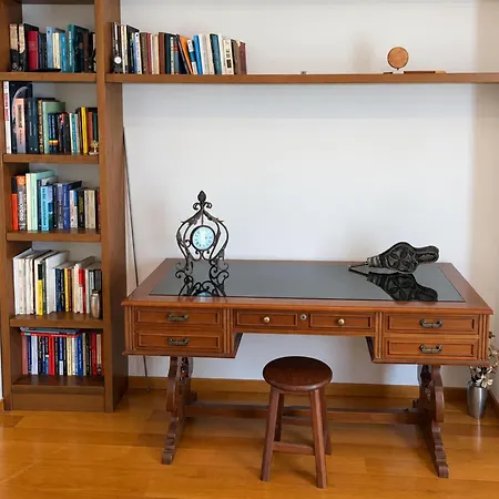 דירה Nini's Maison - Terrace Living Above *